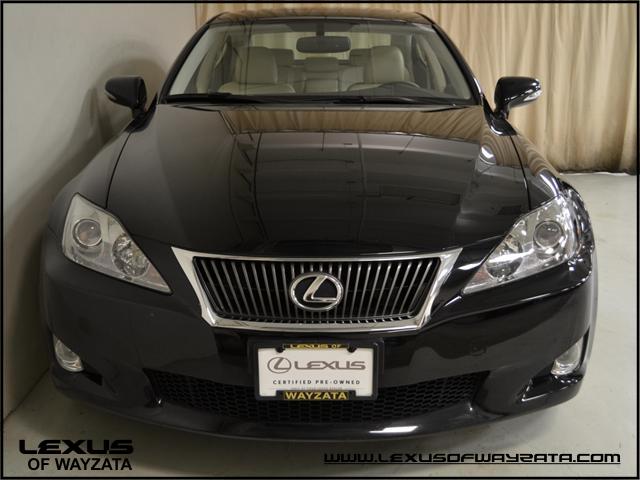 Lexus IS 250 2010 photo 2