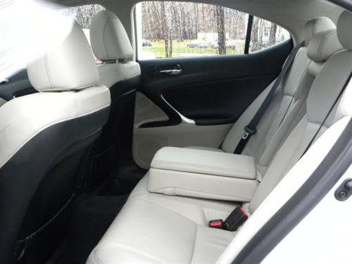Lexus IS 250 2010 photo 4