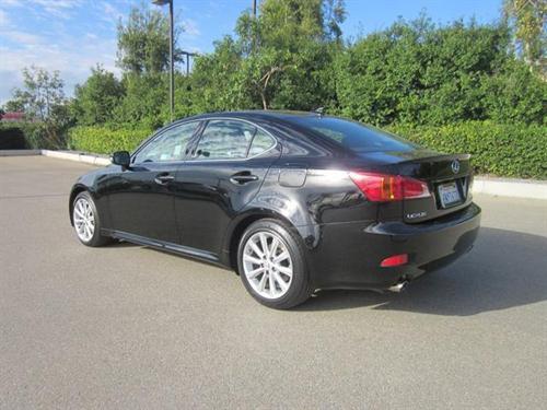Lexus IS 250 2010 photo 2