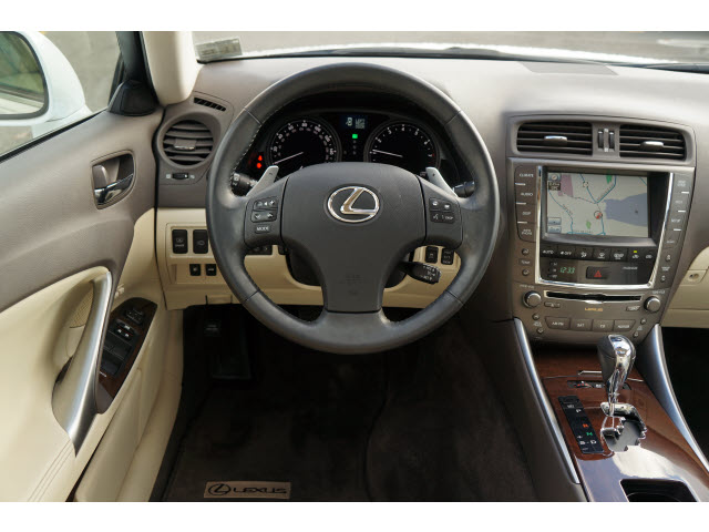 Lexus IS 250 2010 photo 1