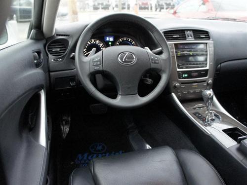 Lexus IS 250 2010 photo 2