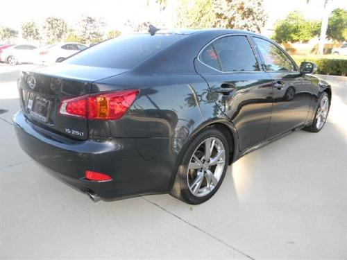 Lexus IS 250 2010 photo 2