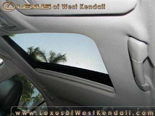 Lexus IS 250 2010 photo 3