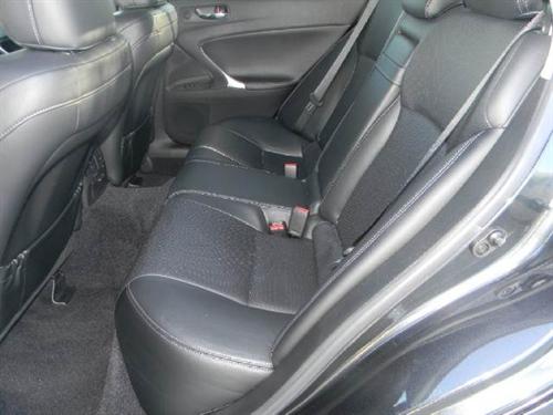 Lexus IS 250 2010 photo 4