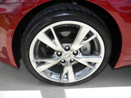 Lexus IS 250 2010 photo 2