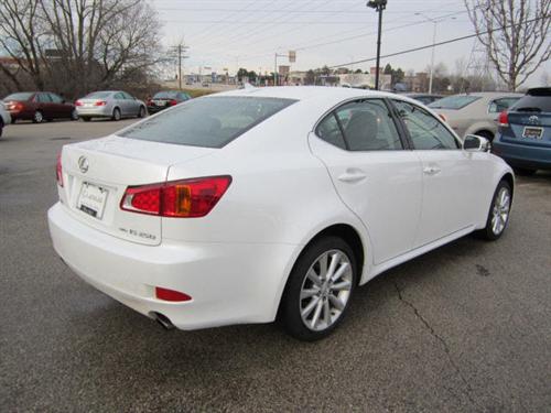 Lexus IS 250 2010 photo 3