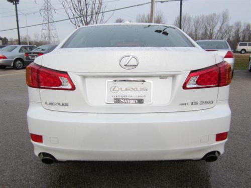 Lexus IS 250 2010 photo 4