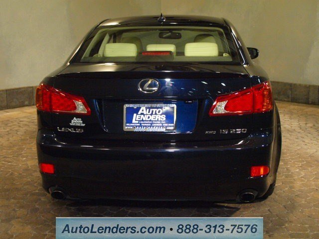 Lexus IS 250 2010 photo 4