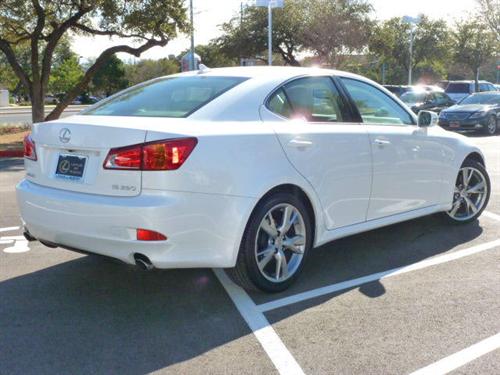 Lexus IS 250 2010 photo 2