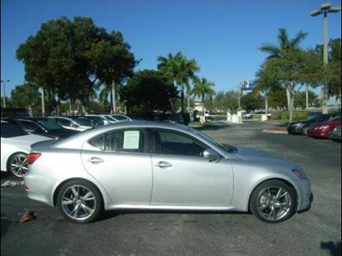 Lexus IS 250 2010 photo 3