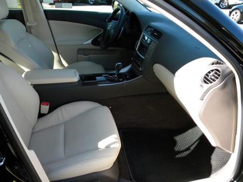 Lexus IS 250 2010 photo 4