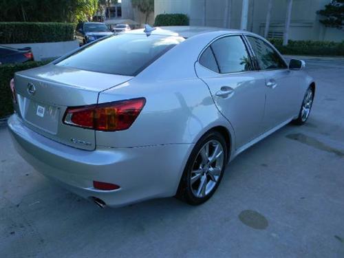 Lexus IS 250 2010 photo 1