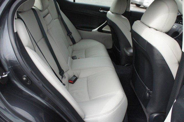 Lexus IS 250 2010 photo 3