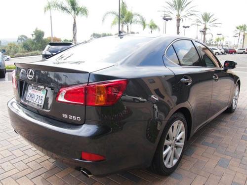 Lexus IS 250 2010 photo 3