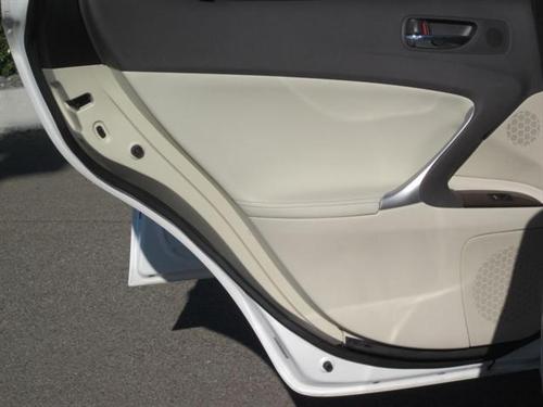 Lexus IS 250 2010 photo 3