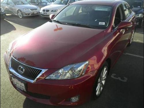 Lexus IS 250 2010 photo 2
