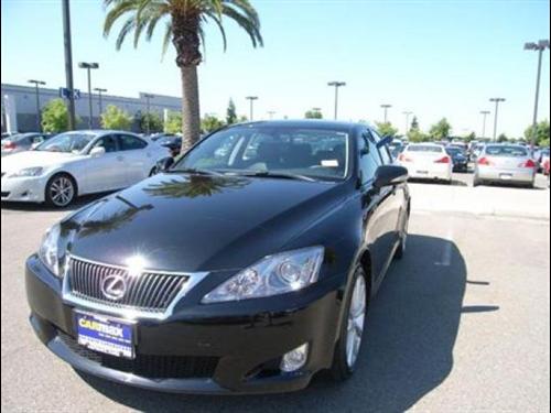 Lexus IS 250 2010 photo 2