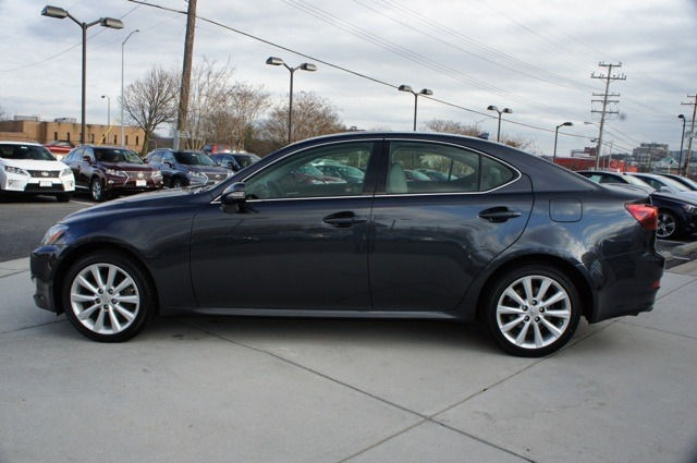 Lexus IS 250 2010 photo 1