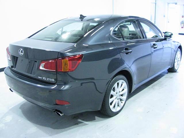 Lexus IS 250 2010 photo 1