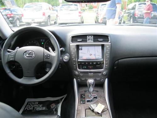 Lexus IS 250 2010 photo 3