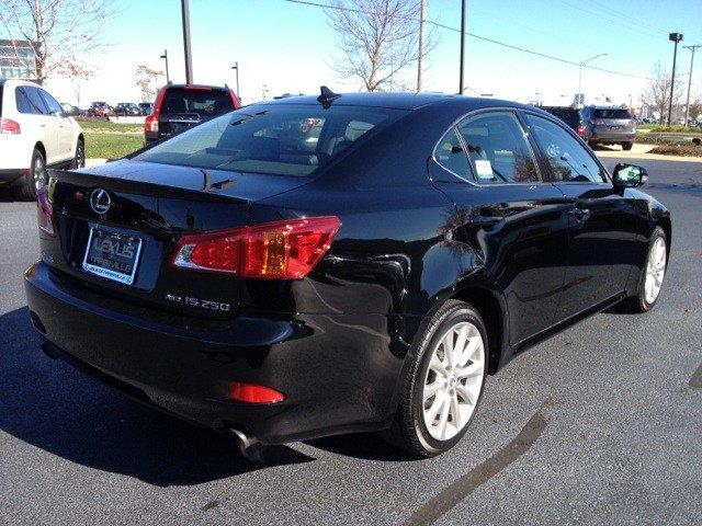 Lexus IS 250 2010 photo 3