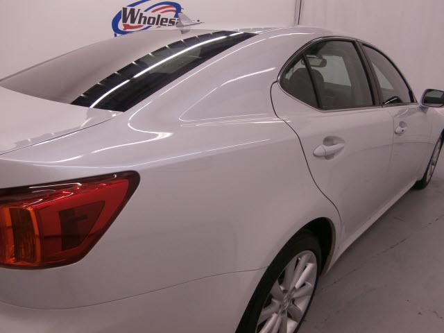 Lexus IS 250 2010 photo 5