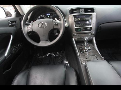 Lexus IS 250 2010 photo 4