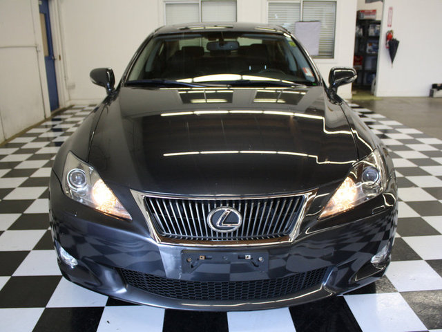 Lexus IS 250 2010 photo 1