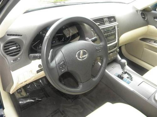 Lexus IS 250 2010 photo 4