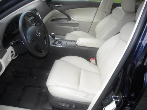 Lexus IS 250 2010 photo 5