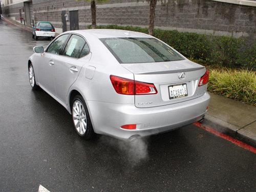 Lexus IS 250 2010 photo 2
