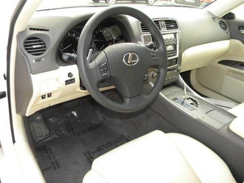 Lexus IS 250 2010 photo 3