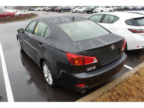 Lexus IS 250 2010 photo 2