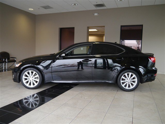Lexus IS 250 2010 photo 4