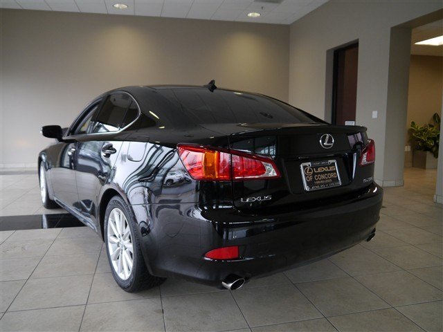 Lexus IS 250 2010 photo 5