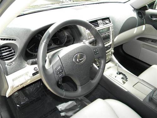 Lexus IS 250 2010 photo 4