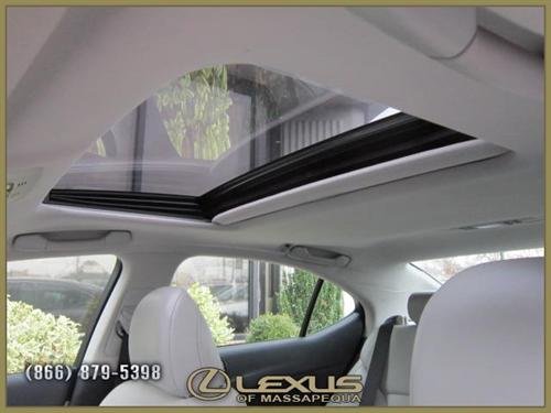 Lexus IS 250 2010 photo 1