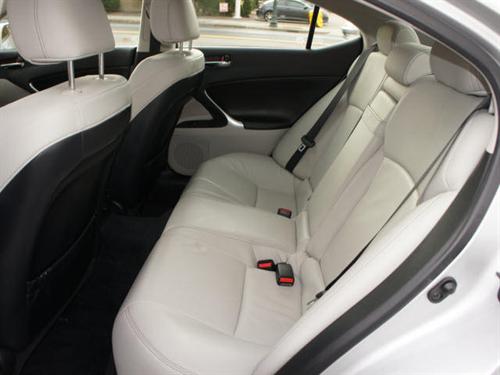 Lexus IS 250 2010 photo 4
