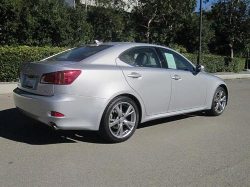 Lexus IS 250 2010 photo 2