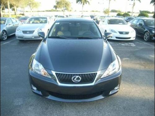 Lexus IS 250 2010 photo 1