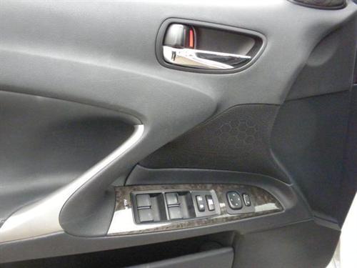 Lexus IS 250 2010 photo 5