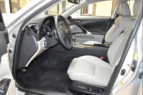Lexus IS 250 2010 photo 1