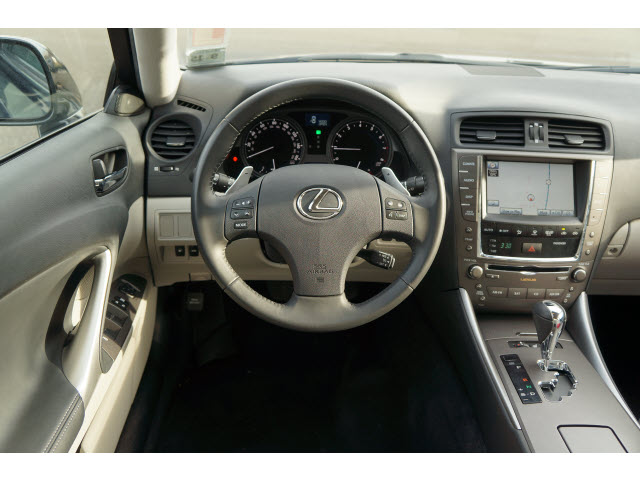 Lexus IS 250 2010 photo 1