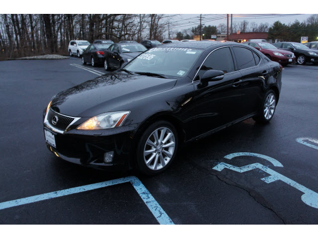 Lexus IS 250 2010 photo 2