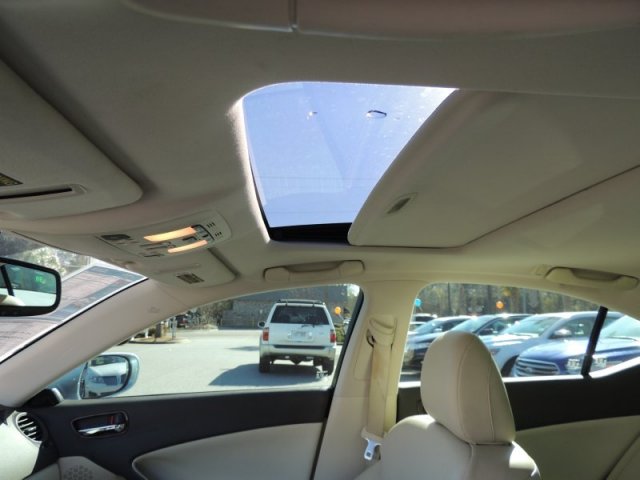 Lexus IS 250 2010 photo 3