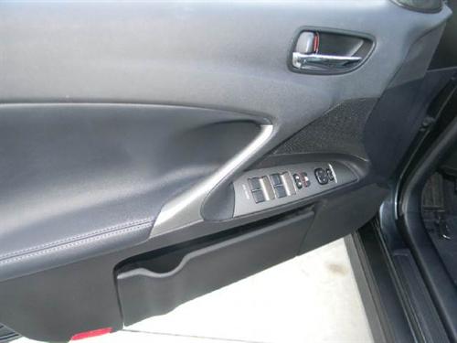 Lexus IS 250 2010 photo 1