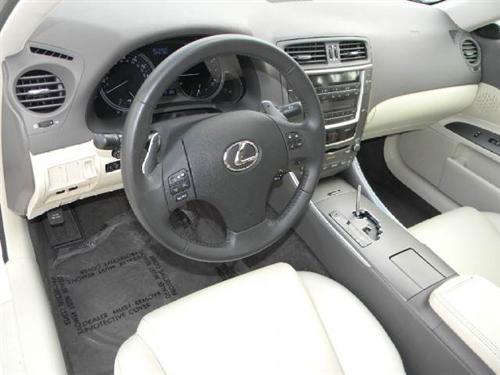 Lexus IS 250 2010 photo 1