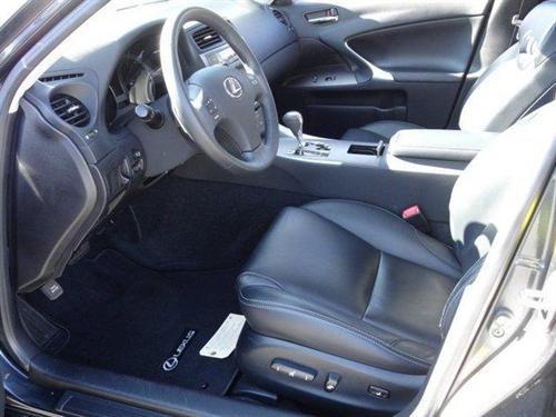Lexus IS 250 2010 photo 1