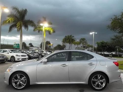 Lexus IS 250 2010 photo 1