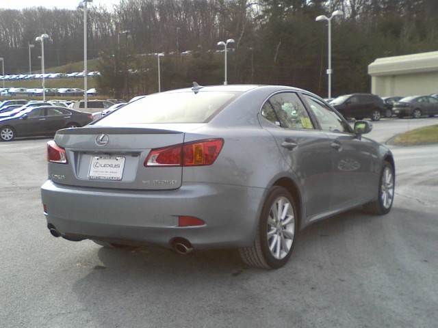 Lexus IS 250 2010 photo 3
